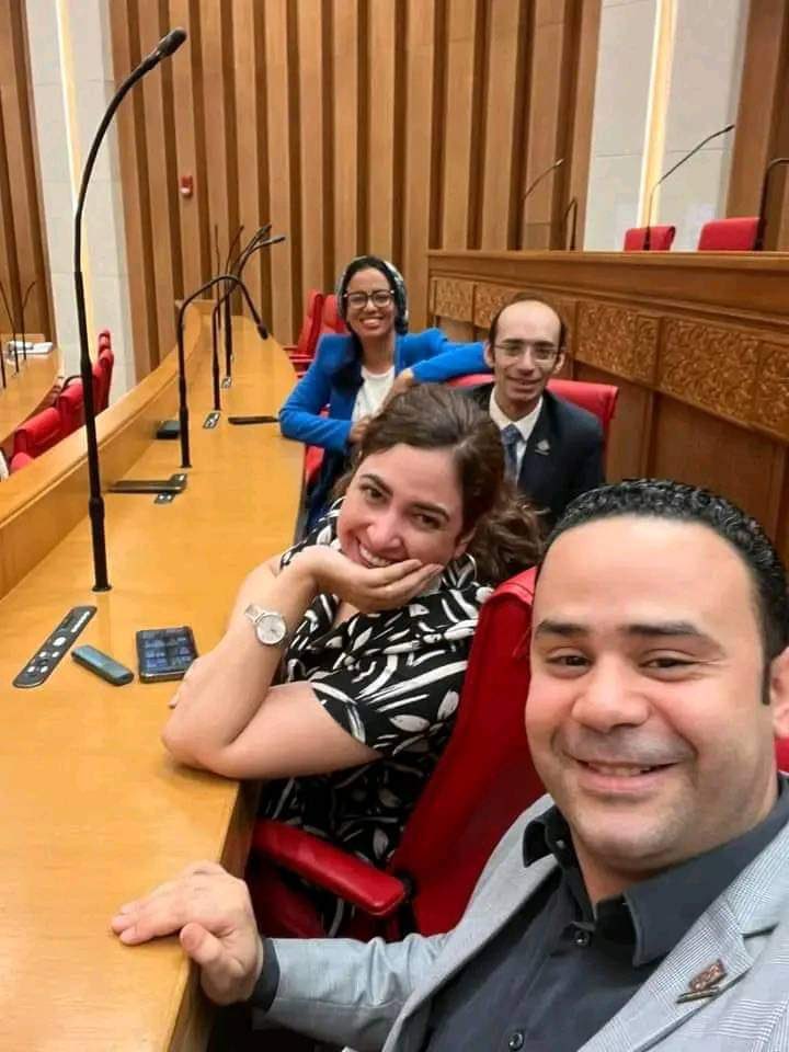 اقذر ما انجبت مصر
هما واللى ساعدهم فالخراب ده