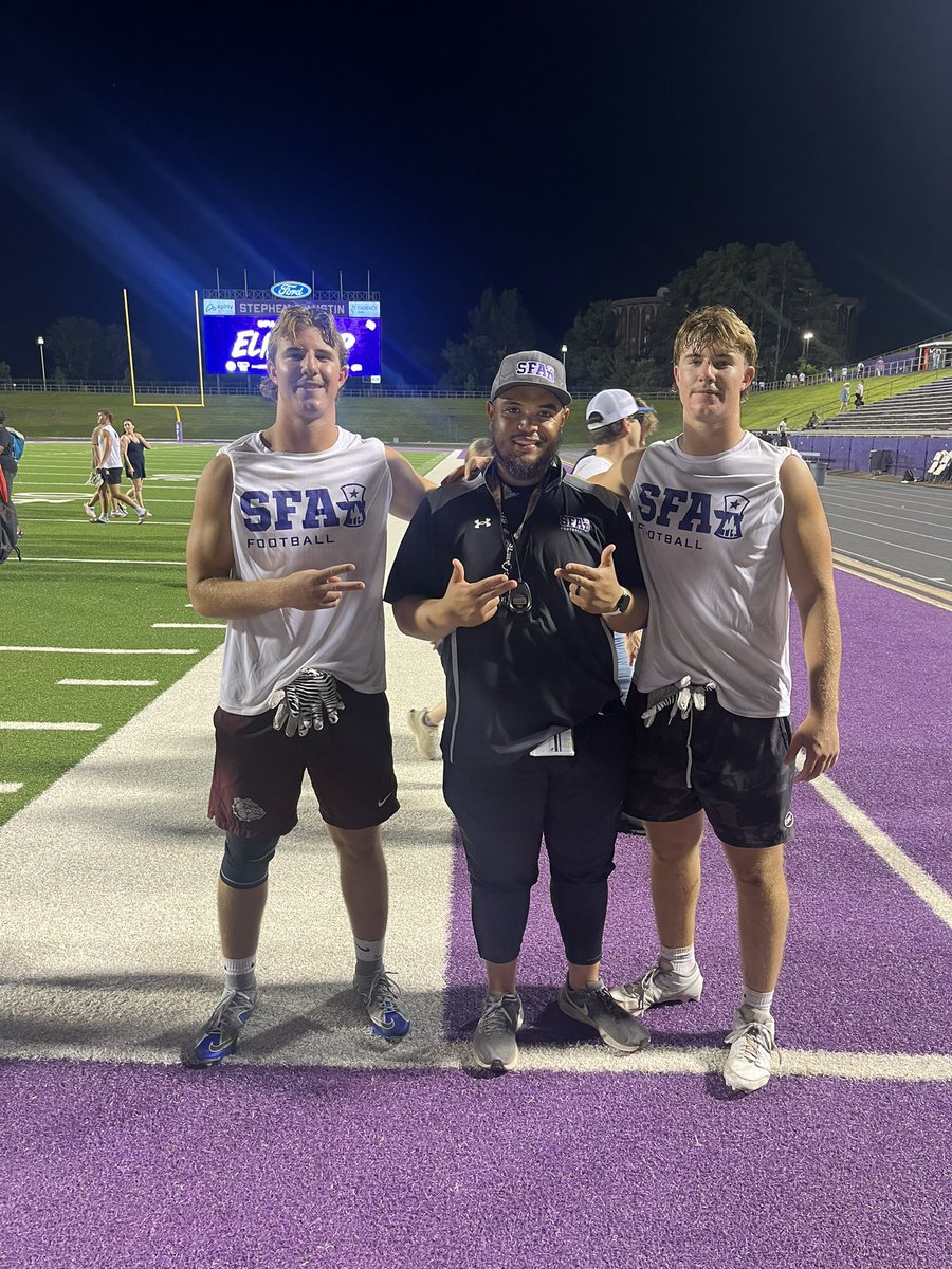 LeschTeagan's tweet image. Had a great time competing @SFA_Football! thank you @DLcoachbeck @CoachG_Rushing @CoachNEUP
@emhsbulldogs @RecruitEMHS_FB @Edavison85 @CoachNorthrip @Coachjmerideth