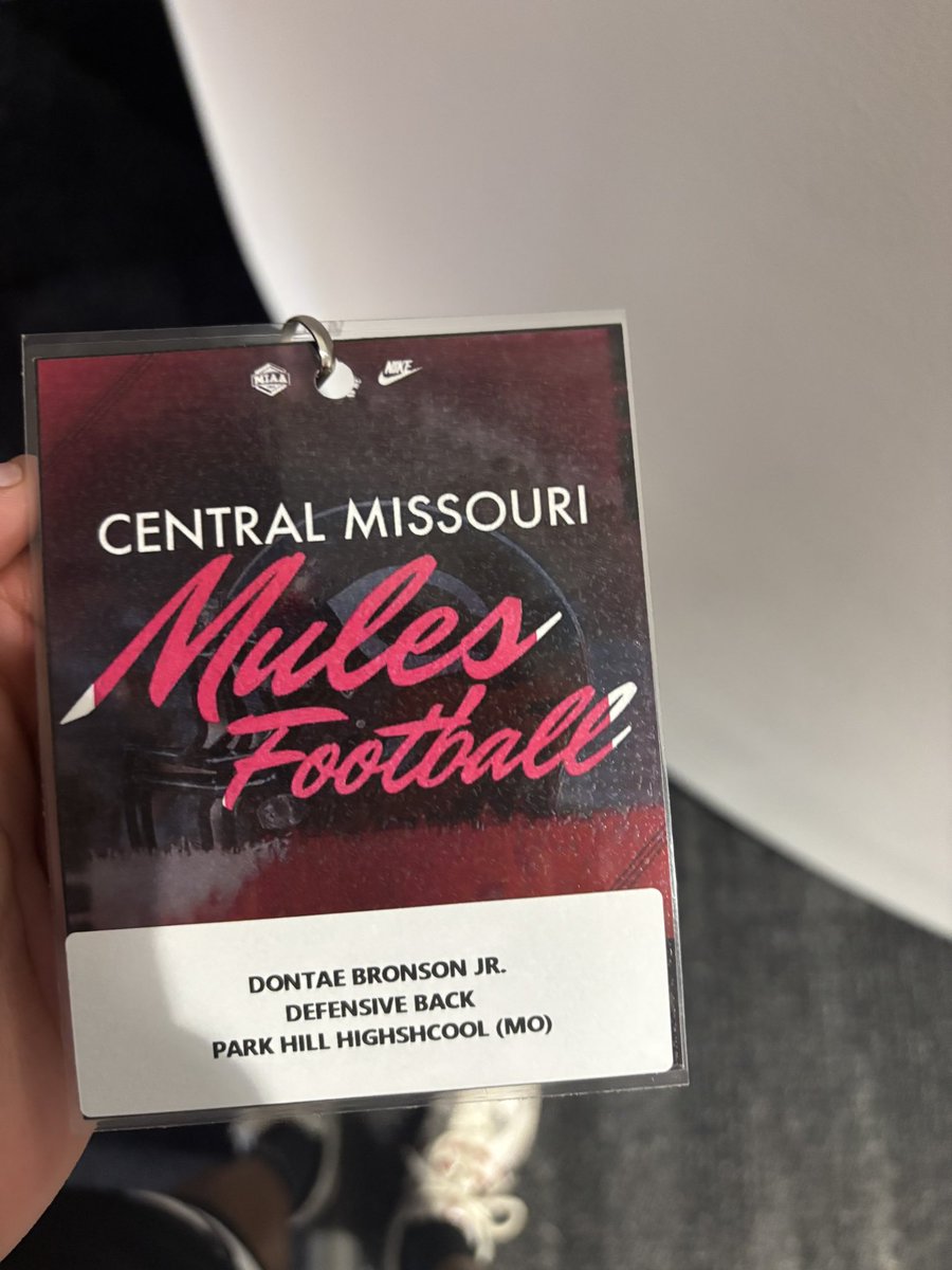 Dontae Bronson Jr. (@donbronsonjr) on Twitter photo After a great senior showcase and conversation with <a href="/CoachNovak_/">Coach Neil Novak</a> I am blessed to receive my first Division 2 offer from <a href="/UCMFootballTeam/">Mules Football</a>! #trojanmade⚔️ <a href="/CoachAndySims/">Coach Sims</a> <a href="/PHTrojansFB/">Park Hill Trojans Football</a> <a href="/JoshLamberson/">Coach Lambo</a> After a great senior showcase and conversation with <a href="/CoachNovak_/">Coach Neil Novak</a> I am blessed to receive my first Division 2 offer from <a href="/UCMFootballTeam/">Mules Football</a>! #trojanmade⚔️ <a href="/CoachAndySims/">Coach Sims</a> <a href="/PHTrojansFB/">Park Hill Trojans Football</a> <a href="/JoshLamberson/">Coach Lambo</a>