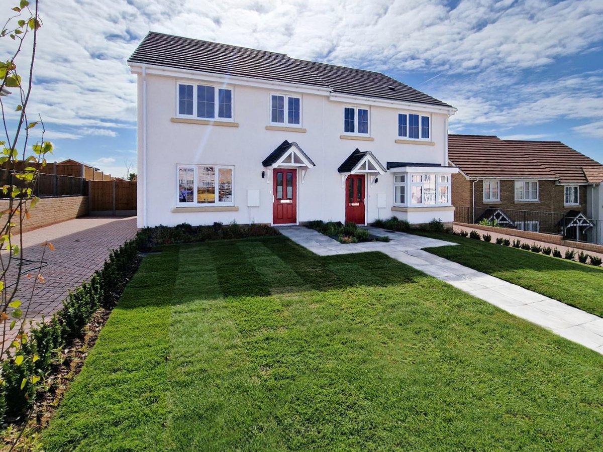 With #SharedOwnership at #BowersClose, you can take your first step onto the property ladder with a smaller deposit &amp; lower monthly costs

𝐓𝐡𝐢𝐬 𝐰𝐞𝐞𝐤𝐞𝐧𝐝- 𝐒𝐚𝐭𝐮𝐫𝐝𝐚𝐲 𝟓𝐭𝐡 𝐉𝐮𝐥𝐲- 𝐚𝐩𝐩𝐨𝐢𝐧𝐭𝐦𝐞𝐧𝐭 𝐨𝐧𝐥𝐲
semprahomes.co.uk/developments/b…

#buildingabrighterfuture