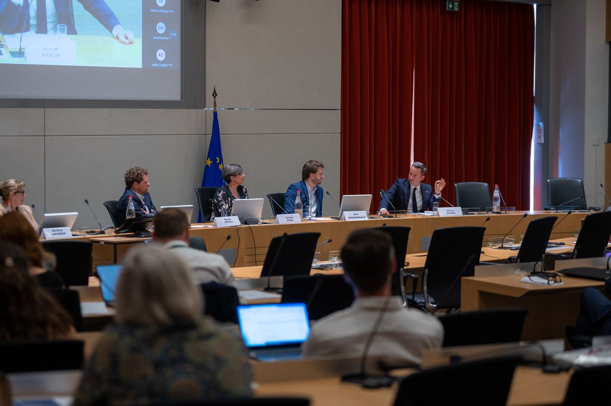European Court of Auditors (@euauditors) on Twitter photo 💡 Key takeaways from the <a href="/EUauditors/">European Court of Auditors</a> Conference on Defence 🛡️ High-level EU representatives, #defence experts, and policymakers gathered today to discuss challenges and opportunities in #EUdefence spending and cooperation. Thank you to all who joined the dialogue!
🔗 More 💡 Key takeaways from the <a href="/EUauditors/">European Court of Auditors</a> Conference on Defence 🛡️ High-level EU representatives, #defence experts, and policymakers gathered today to discuss challenges and opportunities in #EUdefence spending and cooperation. Thank you to all who joined the dialogue!
🔗 More