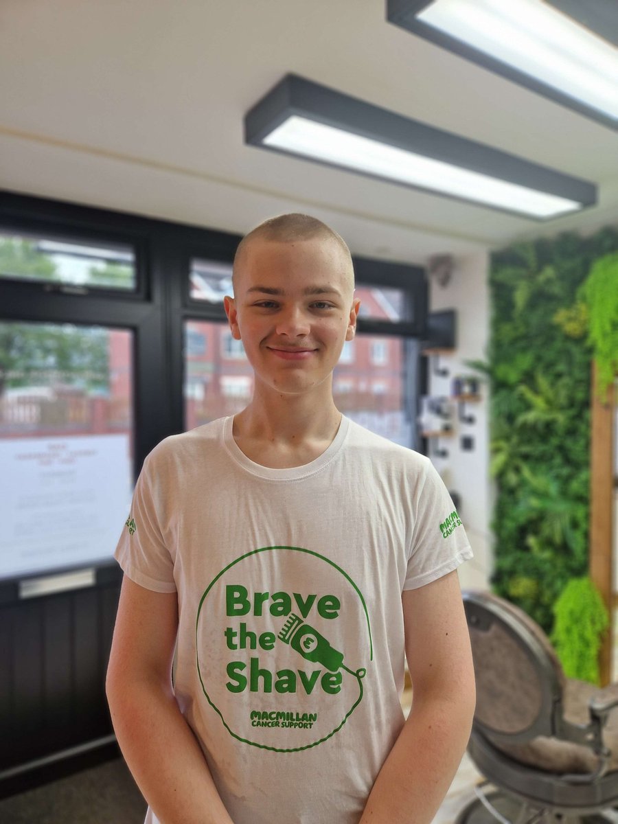 Thank you so much to everyone that's donated, especially Bito and Chris' school.
Anyone still wanting to donate can on the link below, thank you xx 😁 <a href="/bitoltd/">bITo</a> <a href="/mgs_1515/">Manchester Grammar School</a> #Macmillan #BraveTheShave #CancerSupport 
bravetheshave.macmillan.org.uk/shavers/8dde38…