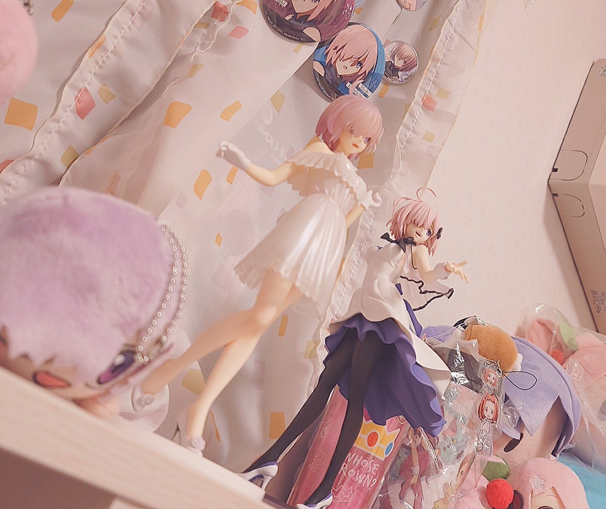 マシュ・キリエライト(Fate) 「5周年というとフィギュアも最高だった꒰>﹏< ꒱ 布のはためき表現が」|はるかっぱのイラスト