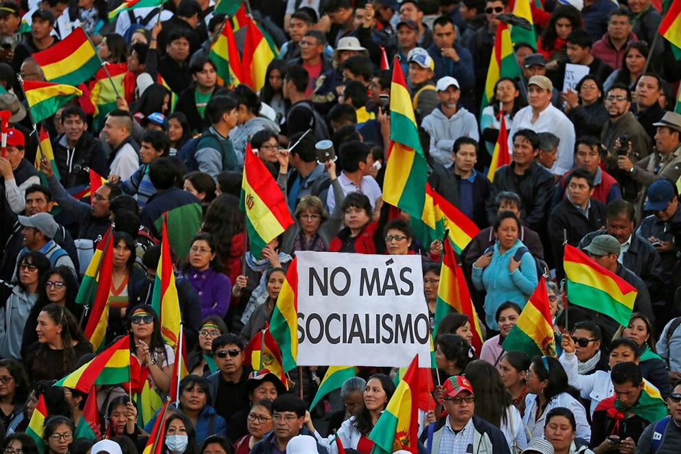 🇧🇴 Los bolivianos lo dicen en todas las encuestas: ya no quieren saber del MAS ni del socialismo.

Pero esto no se resuelve solo con enojo.
No basta con estar cansados, tenemos una responsabilidad histórica:
cerrar, de una vez por todas, el ciclo del socialismo que tanto daño le