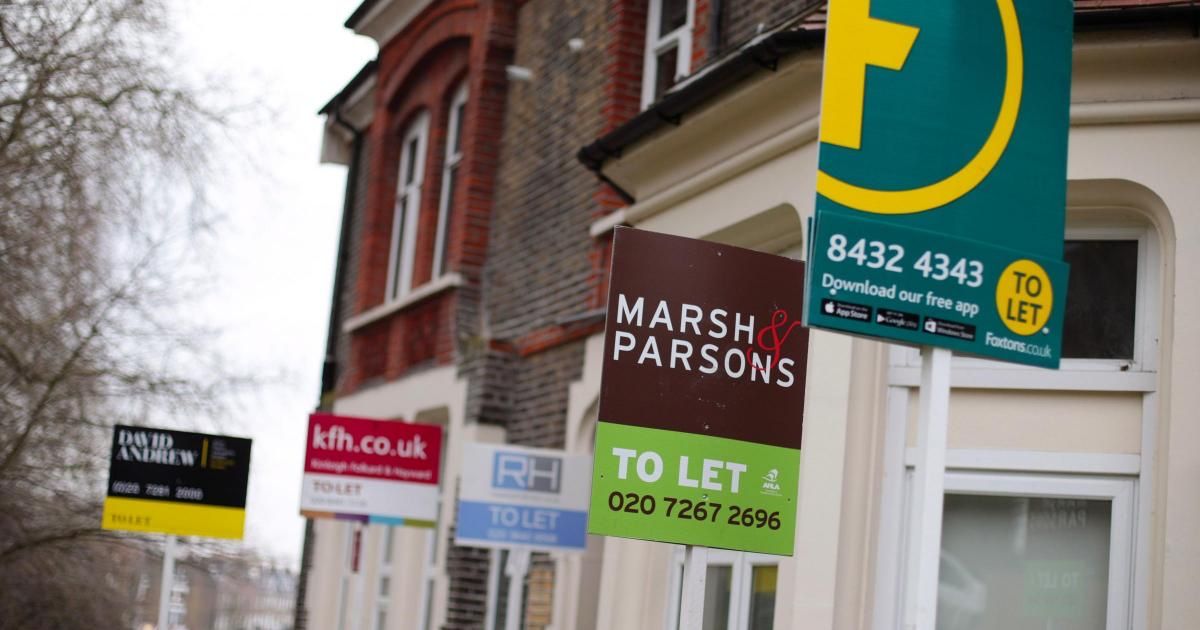 Oldham house prices and rent fees both see sharp rises 

theoldhamtimes.co.uk/news/25259211.…