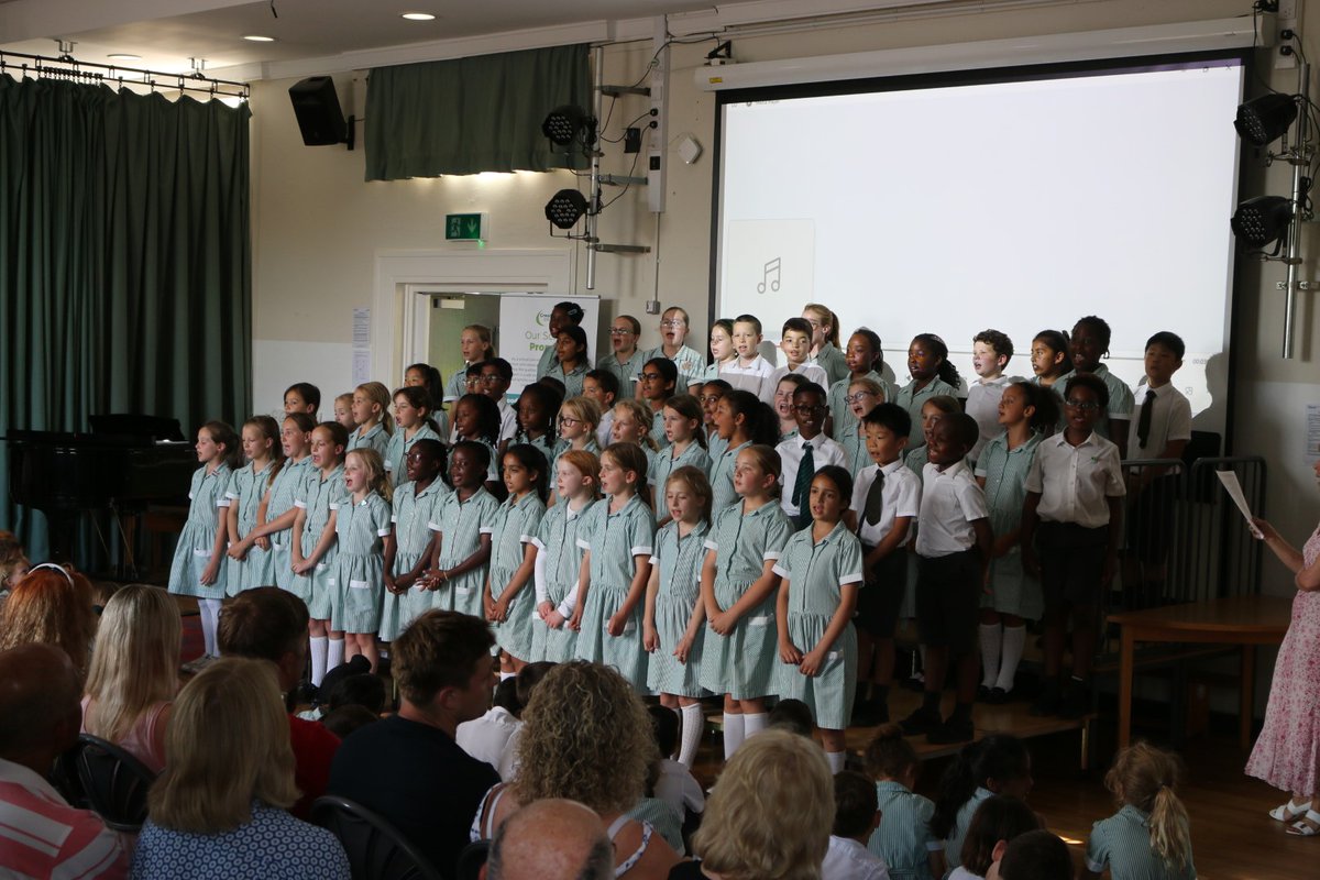 Crescent School's KS2 Summer Concert took place this afternoon. Despite the heat, it was a well-attended event with the school hall packed with parents and family members eager to enjoy the end of term celebration of fine music and song.
#crescentschool #summerconcert