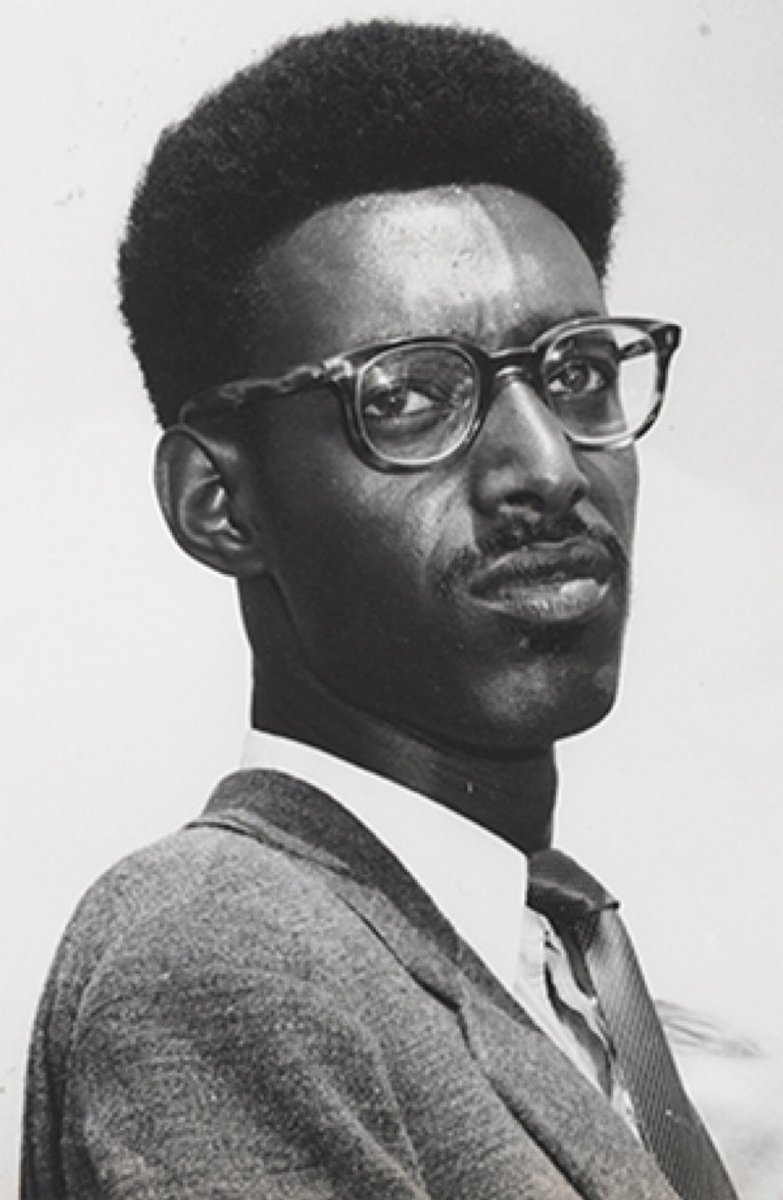MAbdallaziz's tweet photo. As the DRC marks 65 years of independence, it’s worth remembering that the King of Rwanda at the time, Kigeli V Ndahindurwa, was invited by Patrice Lumumba to attend the independence ceremony.

When Congolese officials hesitated to lower the Belgian flag, King Kigeli V proudly stepped forward and boldly took it down himself, raising the new Congolese flag.

This act of defiance alarmed the Belgian authorities, who subsequently blocked his return to Rwanda and forced him into exile.

✍🏻 Noel Kambanda.