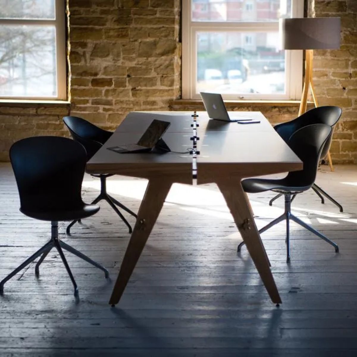 Rethink your workspace - sustainably 🌱
From fit-out to clearance, Office Resale delivers:
♻️ Sustainable design
🔧 Refurb &amp; maintenance
🔄 Reuse-led clearances

Cost-effective and environmentally responsible.
🔗 bit.ly/3G5MyZp

#SustainableWorkplace #CircularEconomy