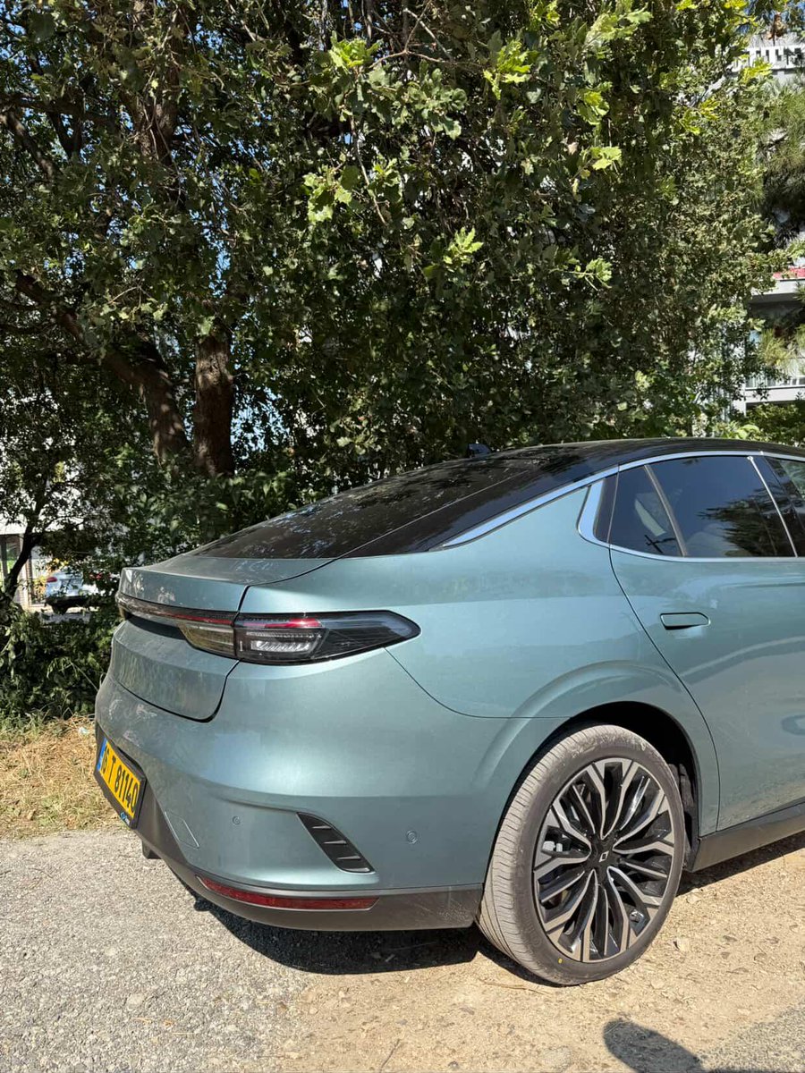 5 Kollu Yeni Jant Tasarımı İle T10F Test Aracı Görüntülendi.🇹🇷

Bir Gün Değil Her gün Togg.
#dahafazlası #Togg #T10X de.
#togg2022 #toggsahipleri #toggether
#toggteam #yerliotomobil #yerlivemilli
#yerliüretim #yeniligdebendevarım
#yeniliğeyolculuk #türk