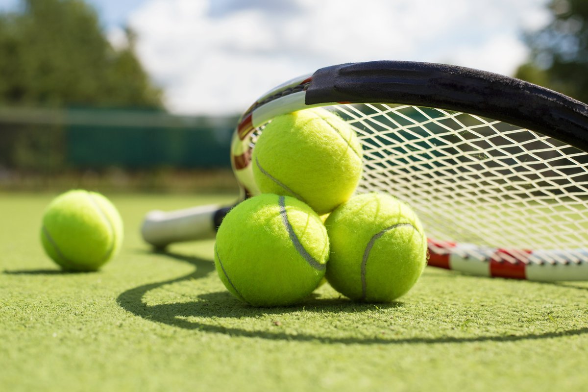 Did you know the DCA is offering Tennis Lessons for Youth and Adults in July and August? Sign up today!

Youth - dalhousiecalgary.ca/programs/youth…

Adult - dalhousiecalgary.ca/programs/adult…