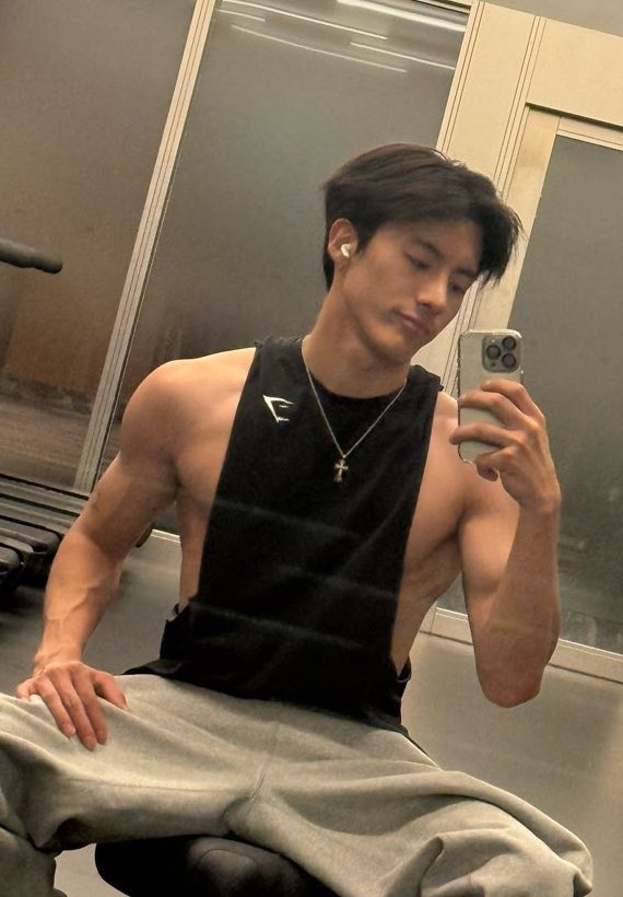 Seung Ho. tweet media