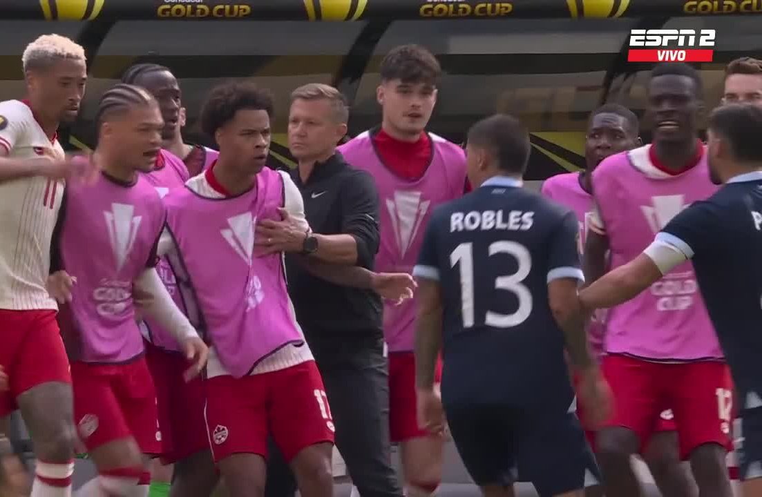 A Stheven "el pelón" Robles dámelo siempre.