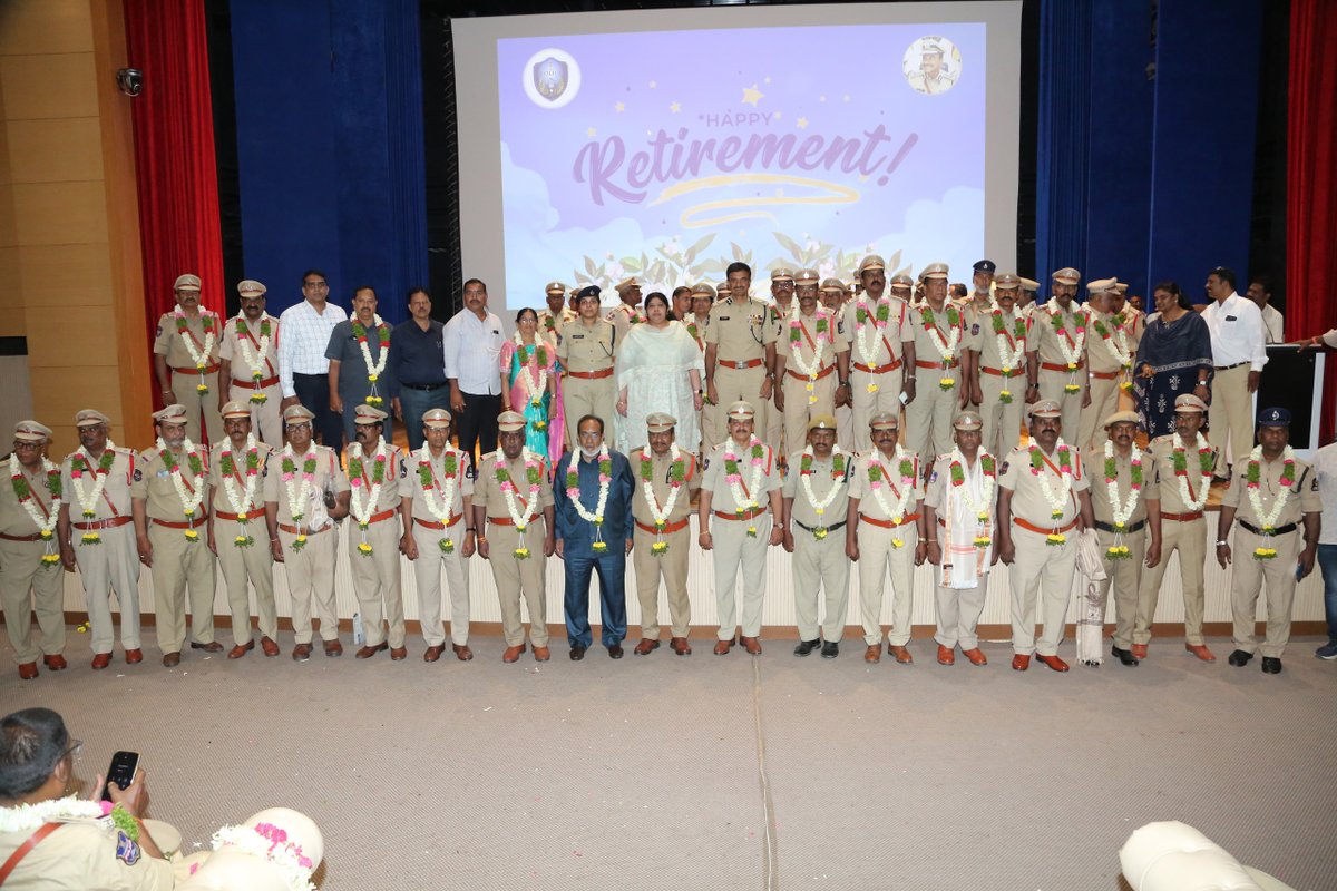 As many as 73 officers &amp; men of the Hyderabad City Police were felicitated by CP-Hyderabad Mr. CV Anand, IPS  as they bid farewell to decades of dedicated service.

Acknowledging their remarkable contributions, he expressed gratitude and assured the timely disbursal of their