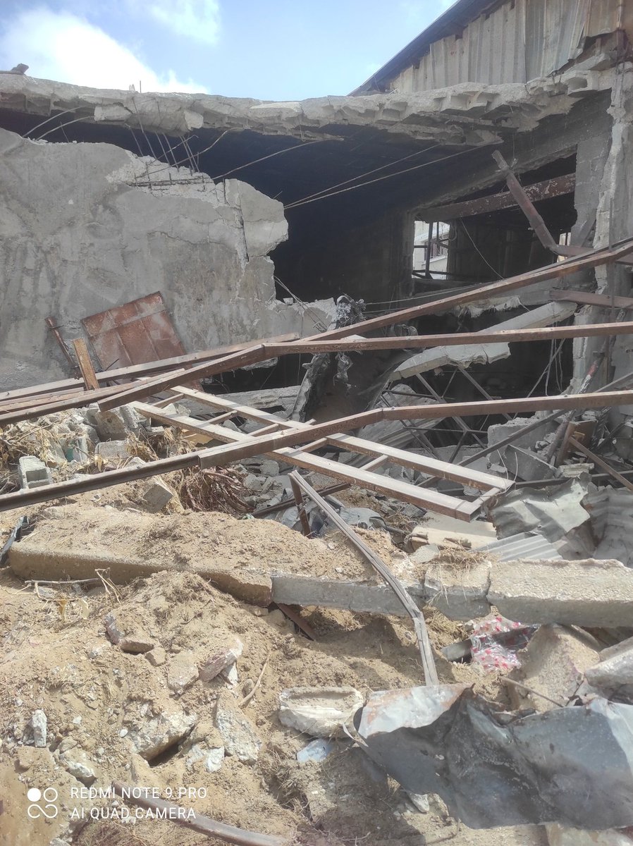 sara_mo922010's tweet photo. I’m Sara, 15, from Gaza.
The war took my home and school. Life is hard, but I’m trying to survive.
Please help me if you can:
💳 https://t.co/fYr1BlKzjL
Even $1 can mean a lot.
#HelpSara #Gaza https://t.co/YSYrUDtL9J