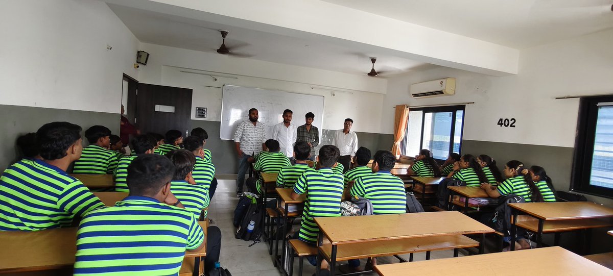 ABVP_Rajkot's tweet image. #ABVPMembership Drive અંતર્ગત 

#ABVPRajkot મહાનગર  કાર્યકર્તાઓ દ્વારા વિવિધ શાળાના વિદ્યાર્થીઓની સદસ્યતા કરવામાં આવી.

#JoinABVP

#JoinABVPGJ

#ABVPGujarat