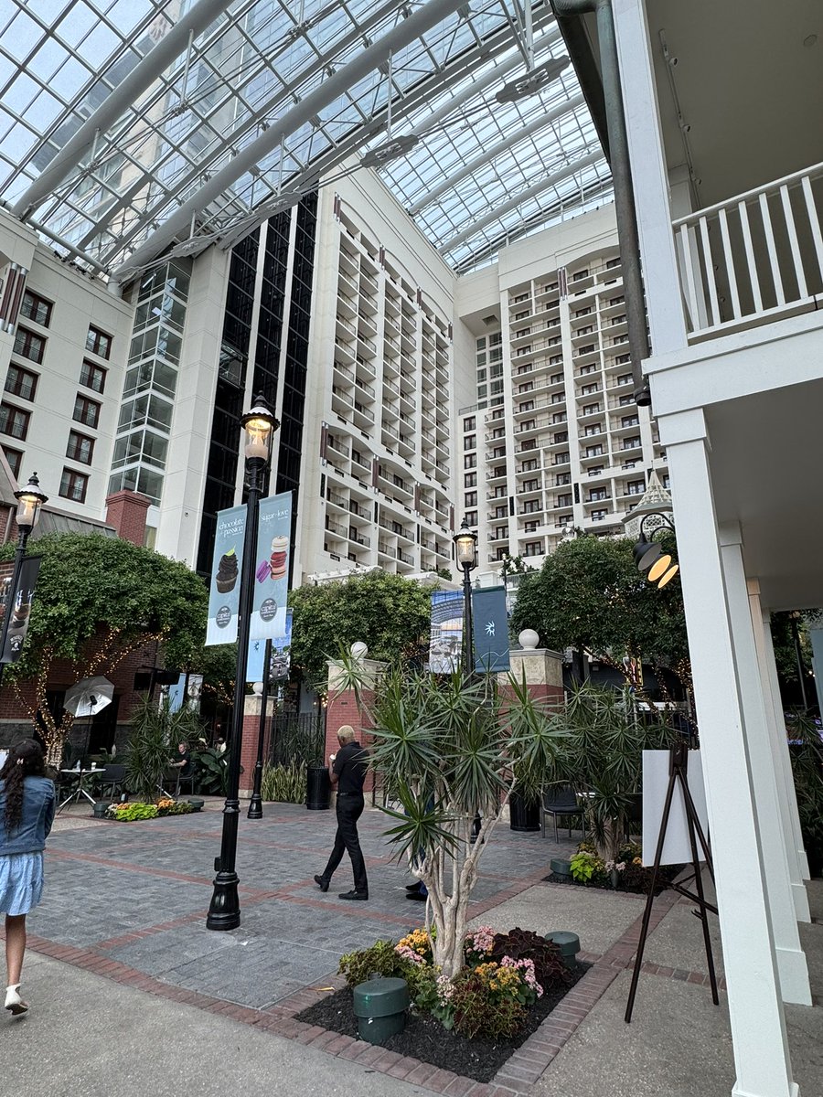 jepatinom's tweet image. Leaving #ATMRD with more knowledge and new connections! Thanks to @PMDAlliance and @Georgetown for organizing this meeting, and to all the staff and mentors of the CAMPFiRE program. Now on to fellowship! 🧠