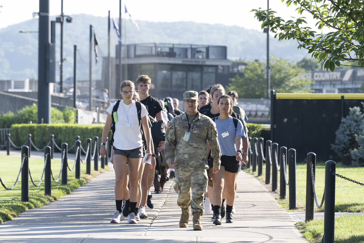 WestPoint_USMA's tweet image. #RDay is here! Today marks the beginning of a life-changing journey for over 1,200 civilians to cadets. #USMA2029