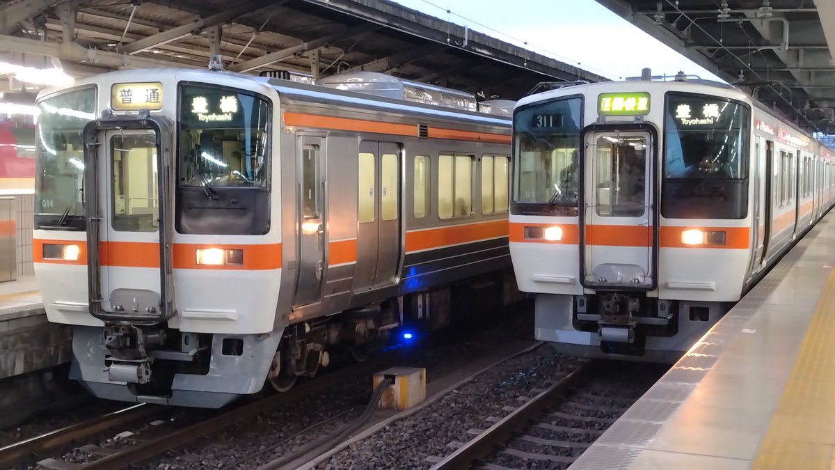Taku7485's tweet photo. 2025年6月30日2115F運用を持って定期運用が終了しました ありがとう311系 朝の2308F運用撮影出来なかったけどありがとう!!  #311系  #感謝311系  #JR東海  #新快速 https://t.co/FiTajExfcX