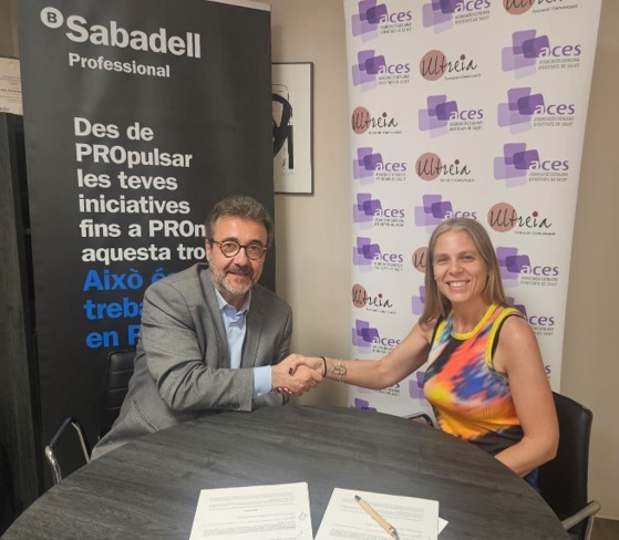 ACES - Associació Catalana d'Entitats de Salut (@acescat) on Twitter photo 🎉Hem signat un acord de col·laboració amb el <a href="/BancSabadell/">Banc Sabadell</a>, quart grup bancari privat espanyol, que abasta tots els àmbits del negoci financer sota un denominador comú: professionalitat i qualitat
📸Jaume Moreno <a href="/BancSabadell/">Banc Sabadell</a> i <a href="/annazarzosa/">Anna Zarzosa</a> <a href="/ACEScat/">ACES - Associació Catalana d'Entitats de Salut</a>
👏Gràcies per la confiança! 🎉Hem signat un acord de col·laboració amb el <a href="/BancSabadell/">Banc Sabadell</a>, quart grup bancari privat espanyol, que abasta tots els àmbits del negoci financer sota un denominador comú: professionalitat i qualitat
📸Jaume Moreno <a href="/BancSabadell/">Banc Sabadell</a> i <a href="/annazarzosa/">Anna Zarzosa</a> <a href="/ACEScat/">ACES - Associació Catalana d'Entitats de Salut</a>
👏Gràcies per la confiança!