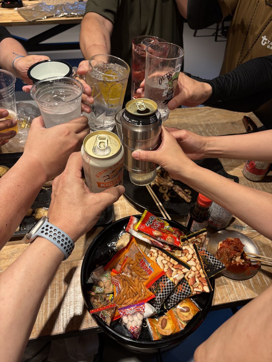 kenchanbob's tweet photo. #6月のキャンプを写真4枚で振り返る
ゴンドー���ャロレーにて、奥様との貴重なキャンプと、
タキビベース玉名でのお馴染みの方々とのあっついキャンプ。

それぞれ、楽しすぎた。 https://t.co/vjtBYSgQza