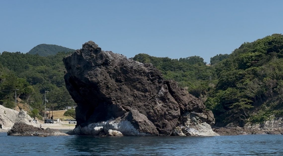 a2c1109's tweet image. 山陰ジオパーク。
かすみ海上ジオタクシーで巡れます。
無料体験に招待していただき乗船しましたが、本当に素晴らしい。
言葉では言い尽くせぬ感動。
この夏の遊びスポットにオススメ👍
#かすみ海上ジオタクシー
#山陰ジオパーク