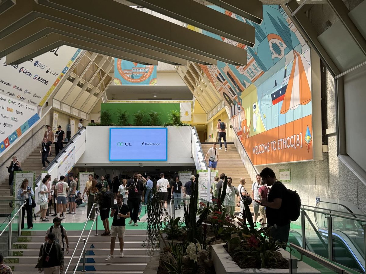 Mantle_Official's tweet photo. Bonjour tout le monde from Cannes! 🇫🇷

What’s in for Mantle at @EthCC today:

🕐 12:55PM — @paxtechnica (Head of Strategy) takes the Burton Stage to talk the future of $ETH with TradFi, Treasuries & more.

🕖 7:00PM — @gametheorizing (Chief Alchemist) speaks on DeFAI and how to drive more organic user adoption.

If you're in town, be sure to to pop by, say bonjour & connect with our team members!

More on what we’re up to this week ⬇️
