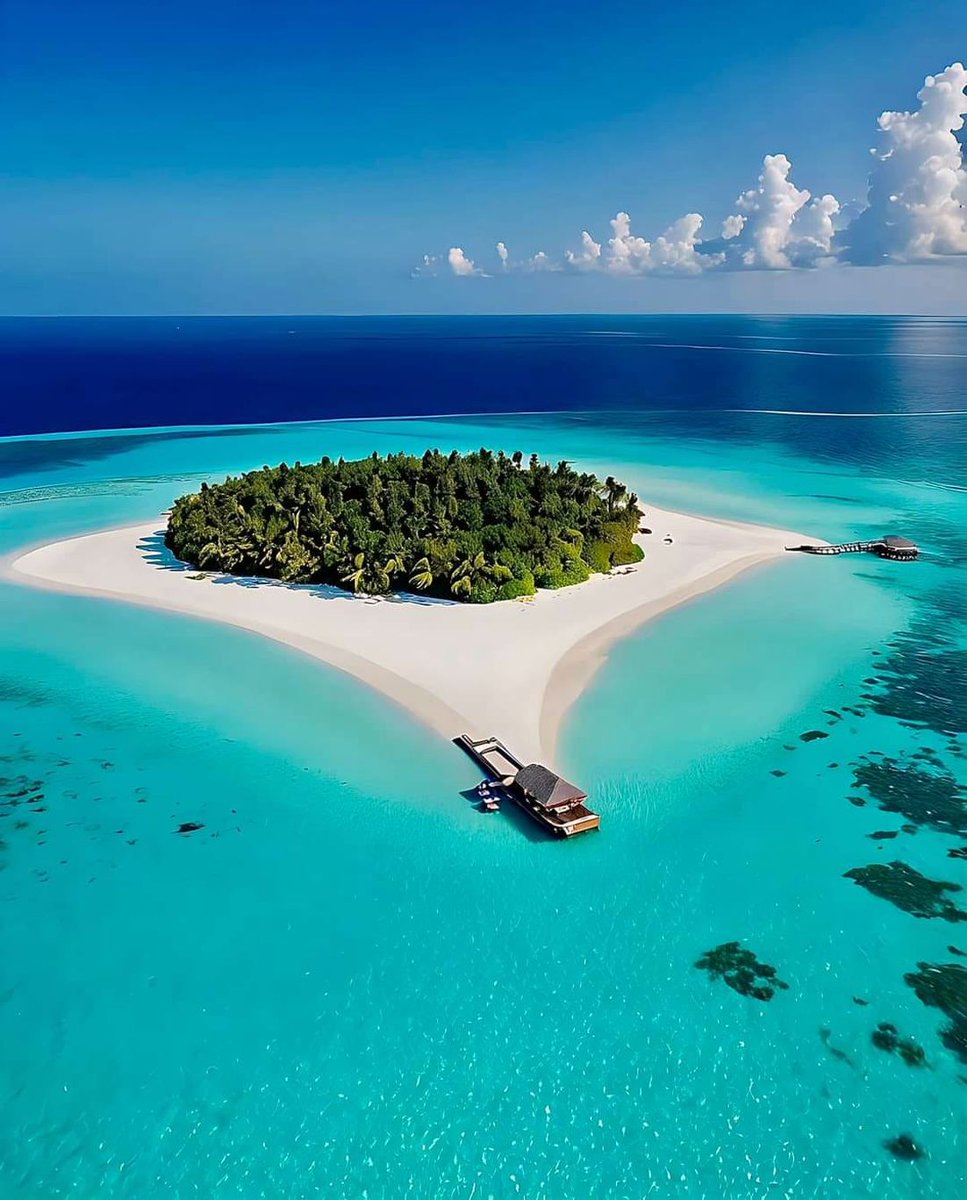 Send me to this island please ˜¸🏚️⛰️🌆