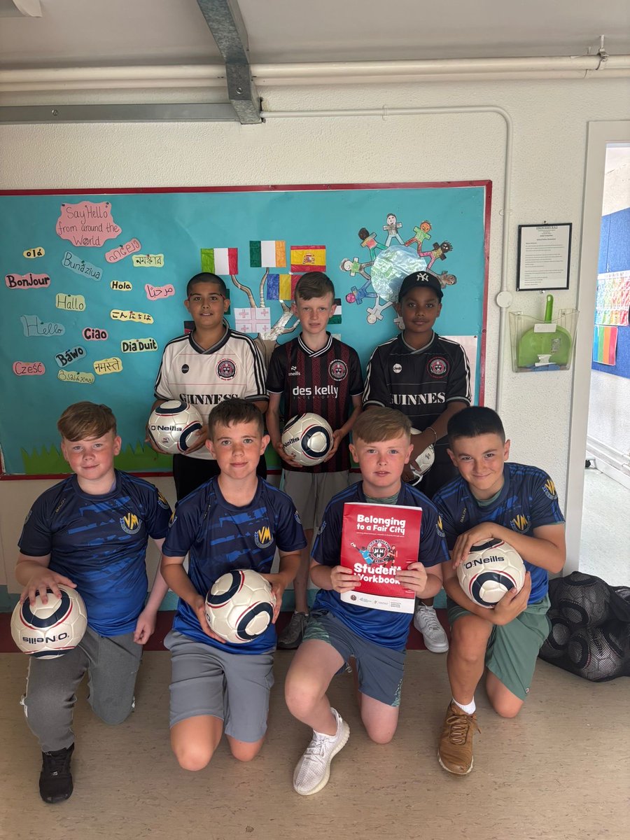 Thanks to Bohs and Bohs in the community for providing with us new footballs for our school team next year. The boys absolutely loved the in class workshop, the training session on our yard and most importantly the trip to Dalymount and the Non-Corporate Box!