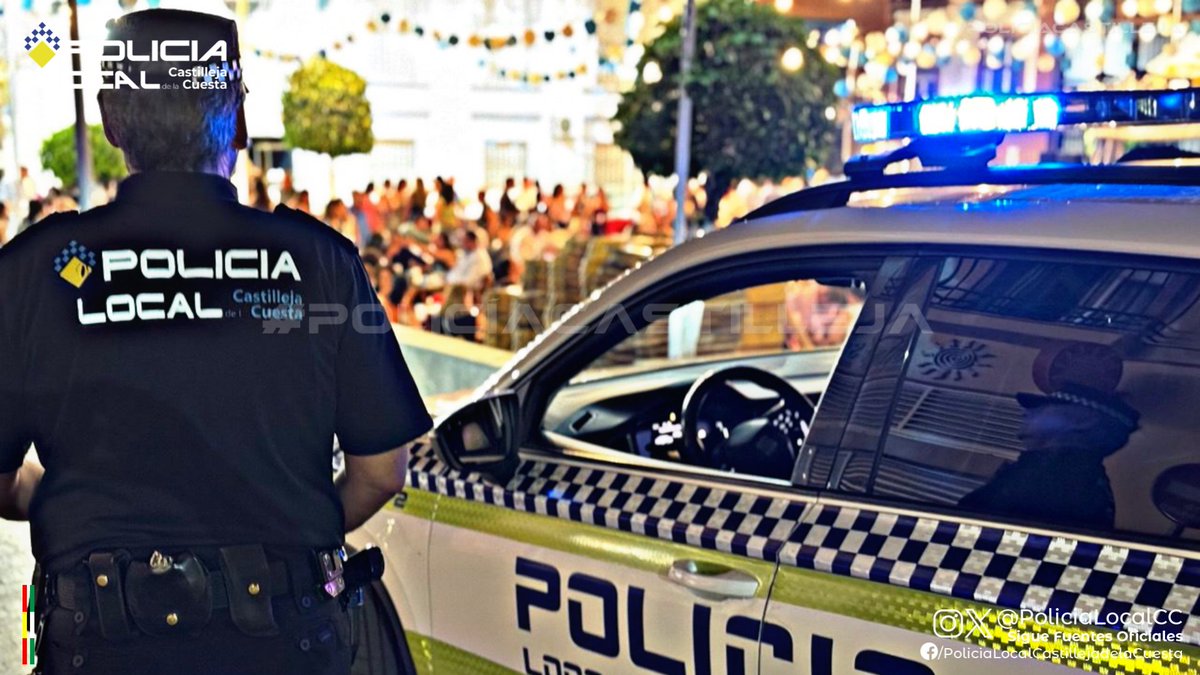 POLICIA LOCAL CASTILLEJA DE LA CUESTA (@policialocalcc) on Twitter photo Durante la pasada semana, presentes en la tradicional Velá de la Calle Real🔵 <a href="/HdadCalleReal/">Hdad Calle Real</a> que se ha desarrollado con normalidad.
Garantizamos la seguridad y buen discurrir de la misma.
Somos #TuPolicia
Estamos #CercaDeTi
#PoliciaCastilleja Durante la pasada semana, presentes en la tradicional Velá de la Calle Real🔵 <a href="/HdadCalleReal/">Hdad Calle Real</a> que se ha desarrollado con normalidad.
Garantizamos la seguridad y buen discurrir de la misma.
Somos #TuPolicia
Estamos #CercaDeTi
#PoliciaCastilleja