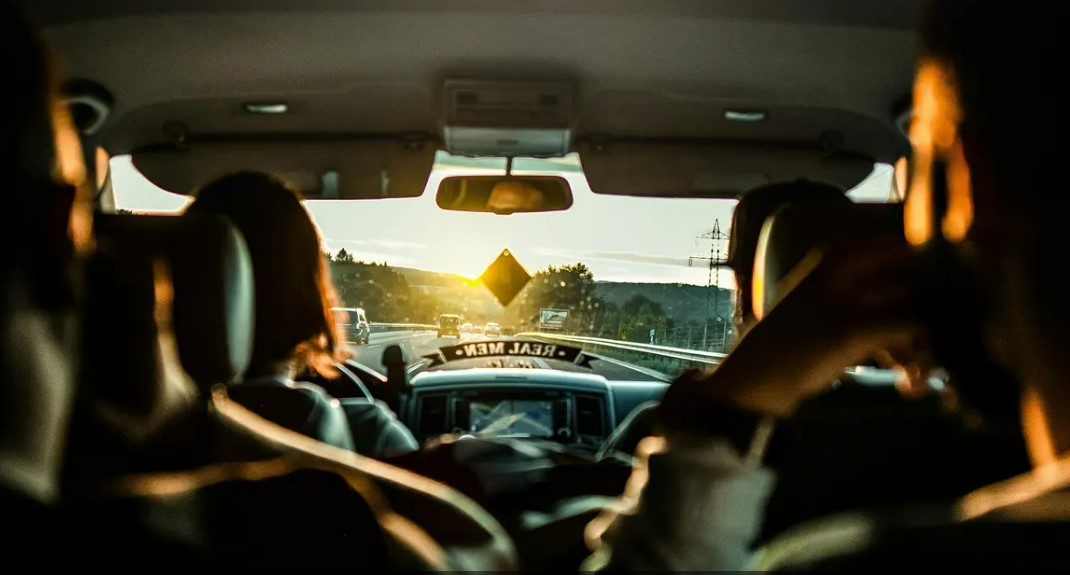 El uso del coche compartido crece un 27% desde la pandemia en España bit.ly/40joTMj <a href="/Ponle_Freno/">Ponle Freno</a>