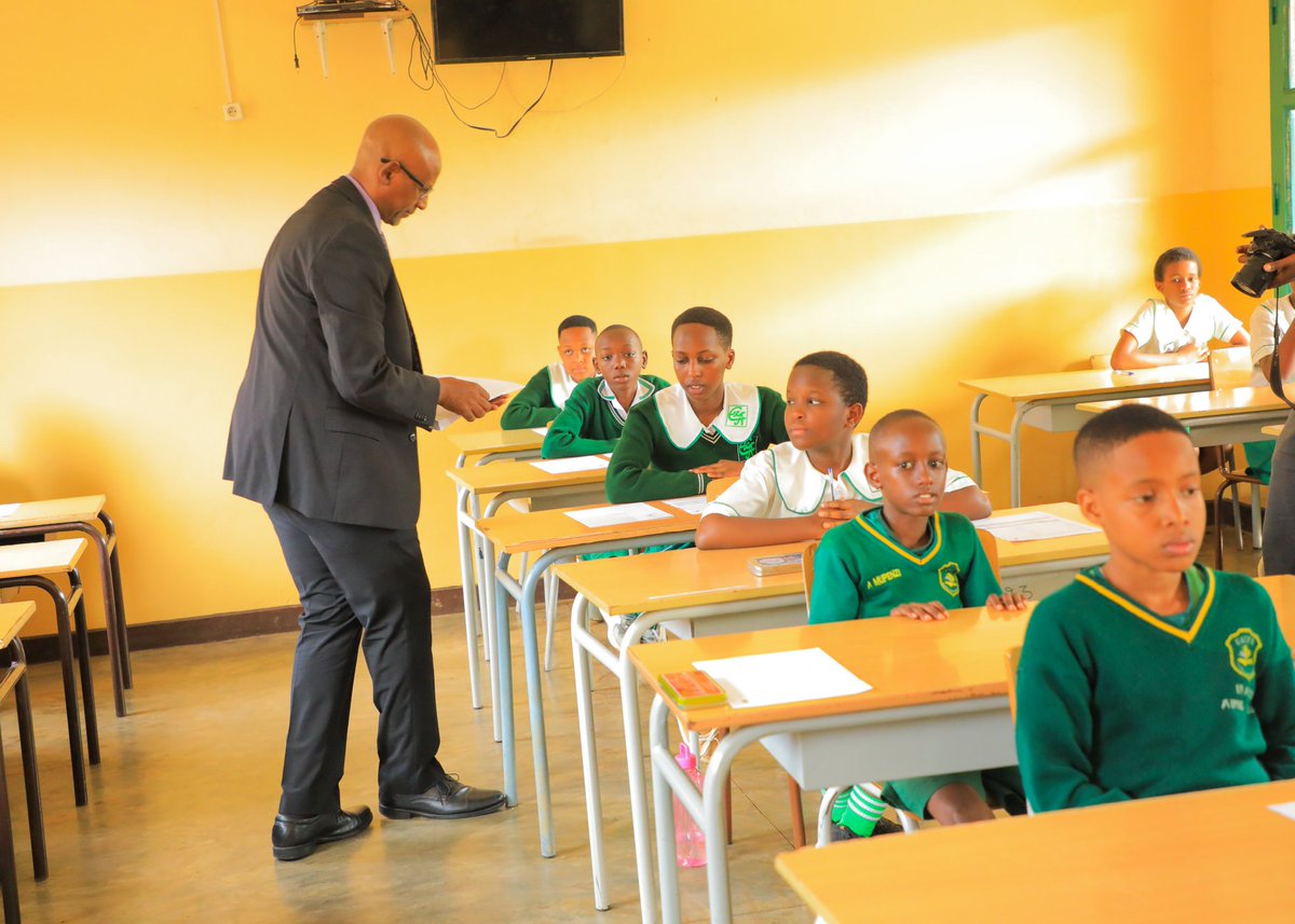 Rwanda_Edu's tweet photo. Today marked the official start of the 2024/2025 Primary Leaving Examinations (PLE).
The Minister of Education, @JoNsengimana, and the Minister of State, @ClaudetteIrere, launched the examinations at GS Institute Filipo Simaldone in Nyarugenge District and Sainte Ignace in Gasabo District, respectively.

A total of 220,840 candidates—100,219 boys and 120,621 girls—are sitting for the exams nationwide. The examinations will run from June 30 to July 3, 2025.

The schedule is as follows:

Monday, June 30: Mathematics, Ikinyarwanda
Wednesday, July 2: English, Social & Religious Studies
Thursday, July 3: Science, Elementary Technology