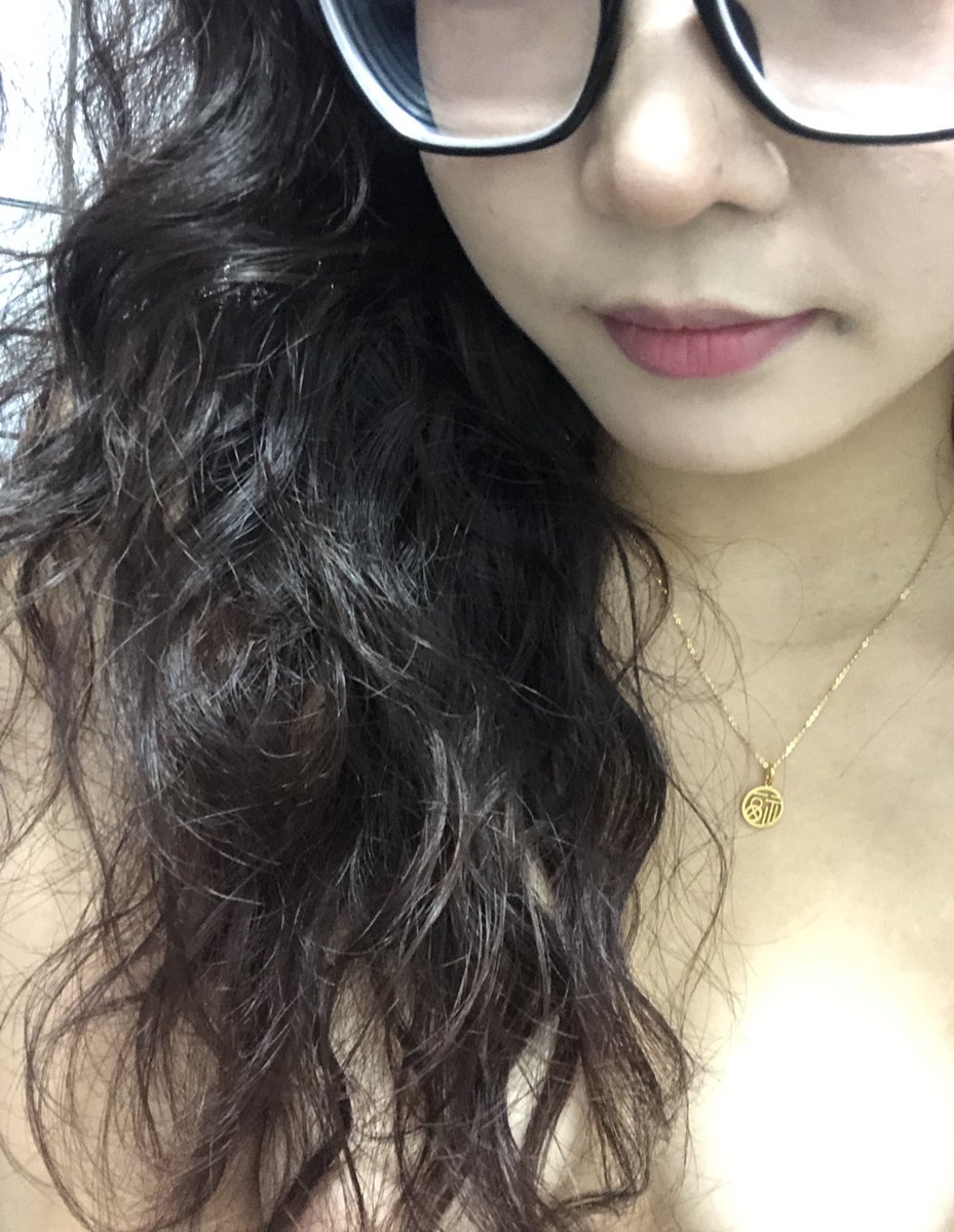 Buuuu001's tweet photo. 洗香香咯，谁来摸摸 https://t.co/b4Qup8rWng