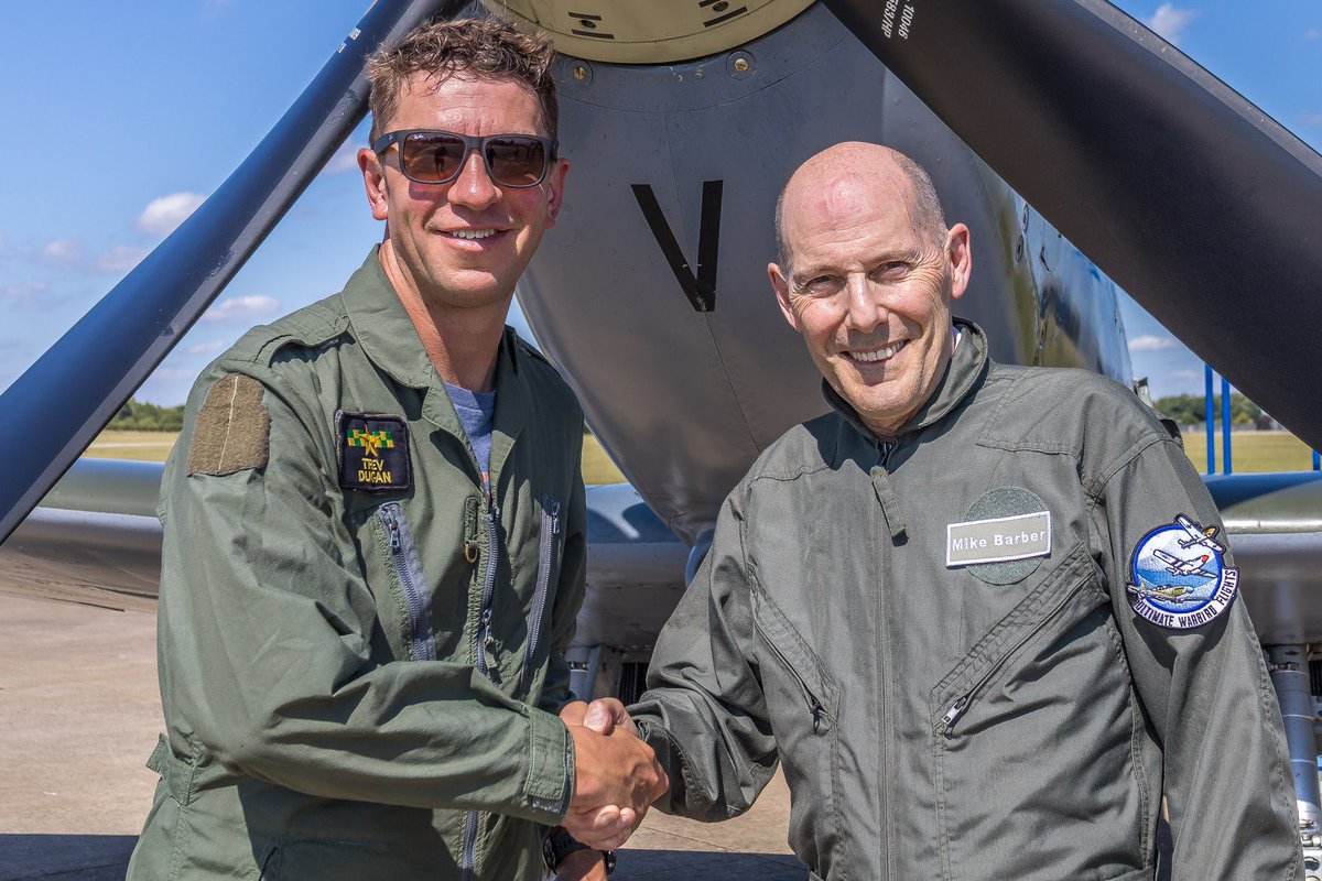 ShutterbugWGC's tweet image. A few pictures I took Saturday with @UltimateWarbird with my great friend Mike Barber @MoonManMike with @trevdugan and Ben Cox on pilot duty at @SywellAerodrome #GraceSpitfire #ML407 #SywellAerodrome #JerseyJerk #P51DMustang #CadillacOfTheSkies #Warbirds