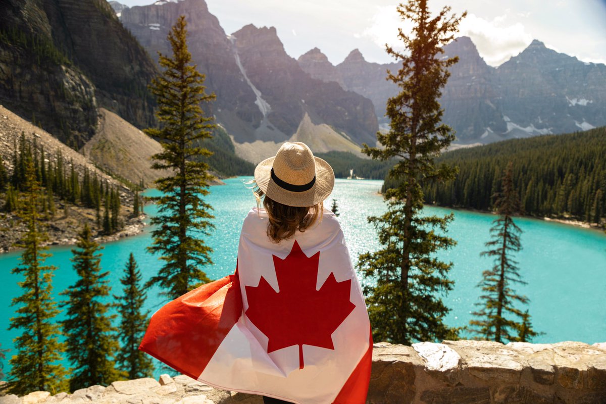 SyncopationLIT's tweet image. Herb Hagell’s poem Echoes of the Eighties is a reassertion of a nation’s sovereignty told through titles of Canadian ‘80s songs.

Read two of Herb’s poems here:

…copationliteraryjournal.wordpress.com/wp-content/upl…

#Canada #CanadaDay #poetry #poetrycommunity #musicmondays #WritingLife