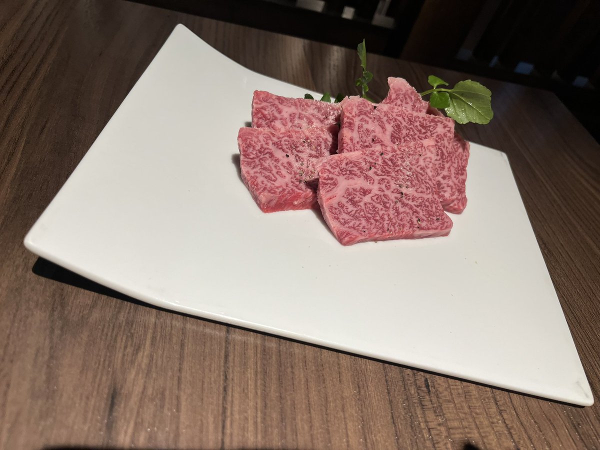 piyorin0804's tweet photo. おいしかったー。
#かねみや　
#焼肉
#名古屋駅 https://t.co/hi8VtaN3yb
