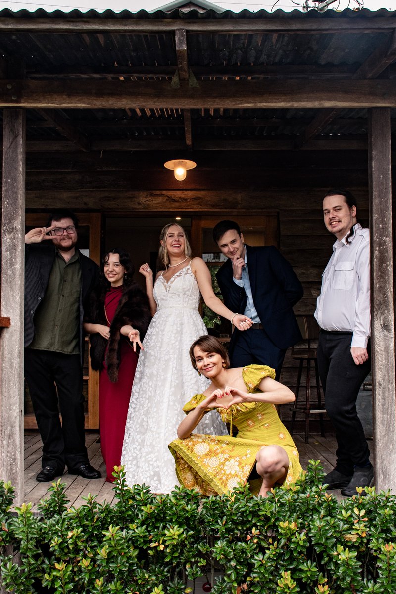 MissSallyFish's tweet photo. Got married or something idk ☺️✨💛 https://t.co/xJbI3cqrJm