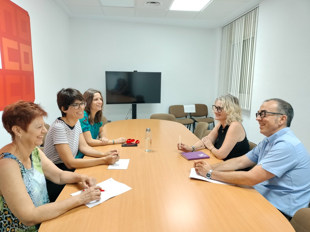 CCOORM's tweet image. La SG de @CCOORM, Teresa Fuentes acompañada de la de Política Social, Teresa Sancho se ha reunido con la #EAPN con la que compartimos la lucha por los derechos de las personas en situación de vulnerabilidad para poner en común preocupaciones, ideas y planes de futuro.