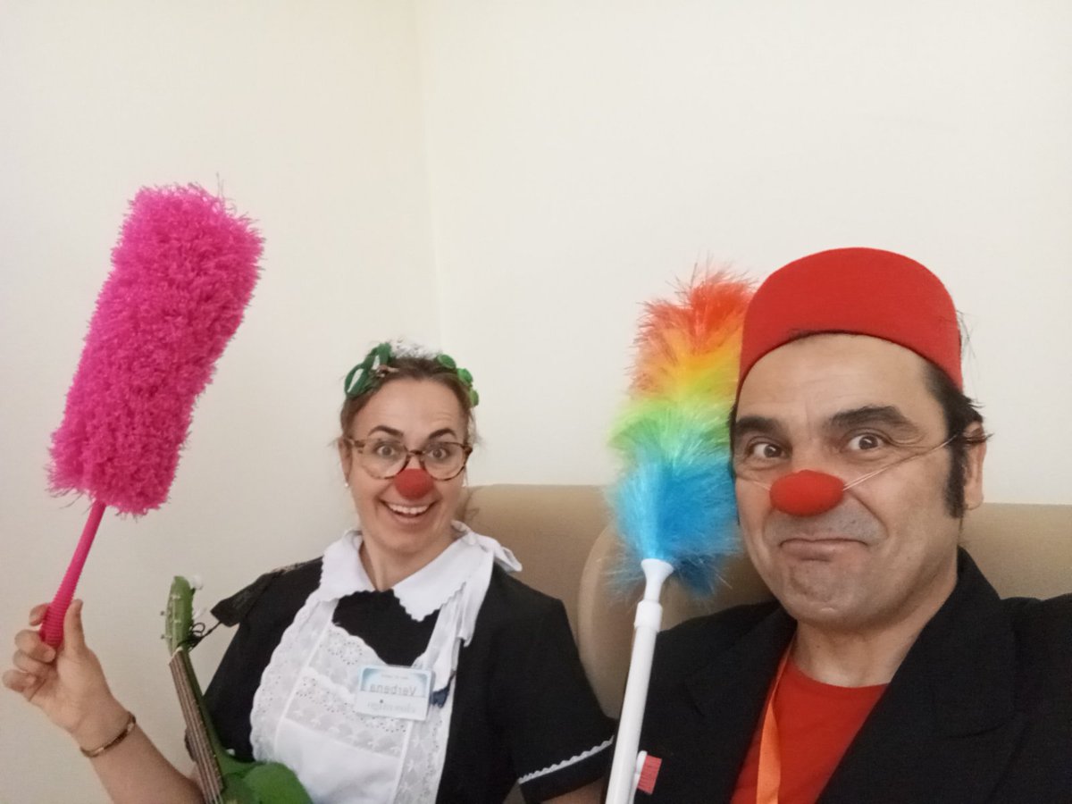 Clowntigo Payasos H. (@clowntigo) on Twitter photo Los lunes pueden ser maravillosos. Tuvimos la suerte de pasar varios en el Centro Social Para Personas Mayores Y Centro De Día La Felguera gracias al
Proyecto Cultura Cercana de la <a href="/uniovi_info/">Universidad Oviedo</a> y <a href="/socialasturias_/">Consejería de Derechos Sociales y Bienestar</a> fue genial. De los mayores siempre se aprende. Gracias Los lunes pueden ser maravillosos. Tuvimos la suerte de pasar varios en el Centro Social Para Personas Mayores Y Centro De Día La Felguera gracias al
Proyecto Cultura Cercana de la <a href="/uniovi_info/">Universidad Oviedo</a> y <a href="/socialasturias_/">Consejería de Derechos Sociales y Bienestar</a> fue genial. De los mayores siempre se aprende. Gracias