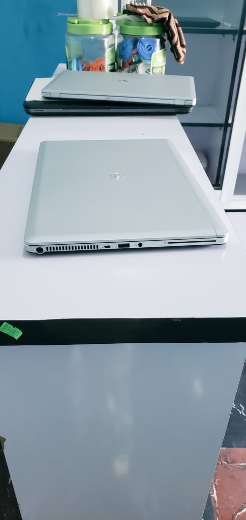 a3teq's tweet image. You Don’t Need an EXPENSIVE Laptop to Start Your Tech Journey

Many programmers, designers, editors, writers, etc., who started as tech students, will confidently tell you this: you don’t need a MacBook, a high-end HP, or a flashy Dell to break into tech. 
#TechOnABudget