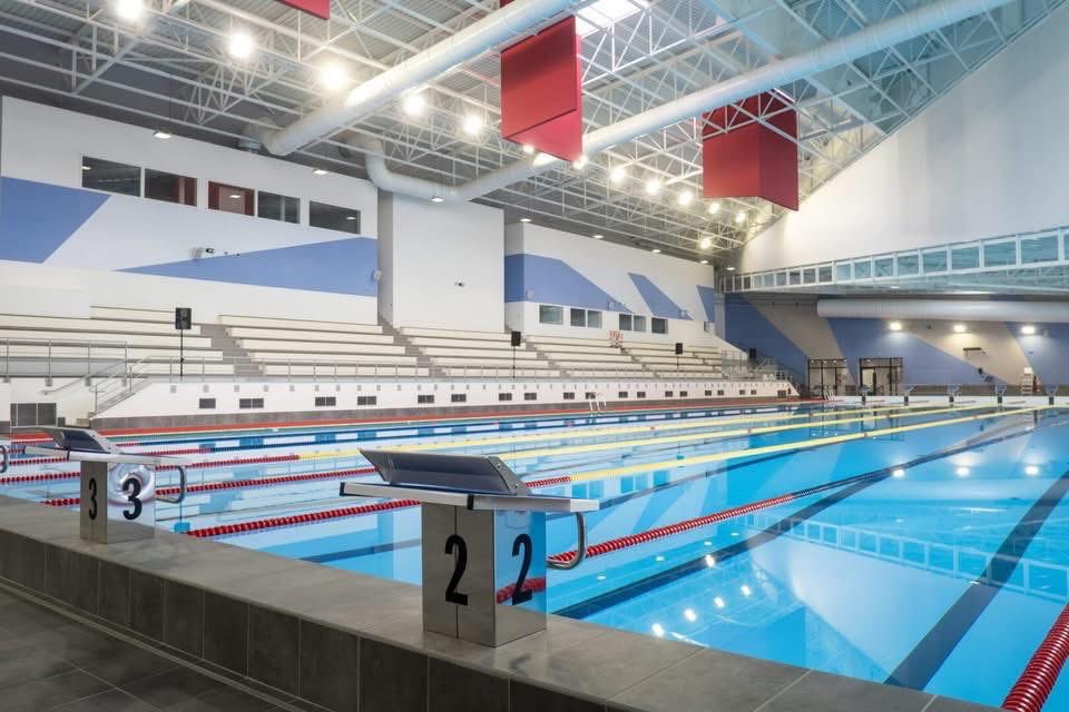 📍Inauguration du Centre Aquatique Olympique Laure et Florent Manaudou, en présence des deux champions. 

🏊‍♂️ Cet équipement, c’est bien plus qu’une piscine : c’est un héritage durable pour les générations futures, un symbole de la capacité de #Colombes à se réinventer et à croire