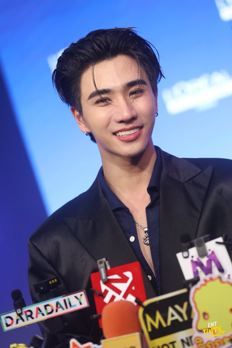 Entivity_'s tweet image. ประมวลภาพจากช่วงสัมภาษณ์สื่อของสองหนุ่ม เพิร์ธ-แซนต้าในงาน ‘เส้นผมใหม่ใกล้ฉัน‘ กับ L’Oreal Professional Serioxyl Advanced Densifying Serum 

PERTHSANTA WITH LOREAL 

#เซรั่มปลุกผมxเพิร์ธแซนต้า 
#เพิร์ธแซนต้า #PerthTanapon #Santapp