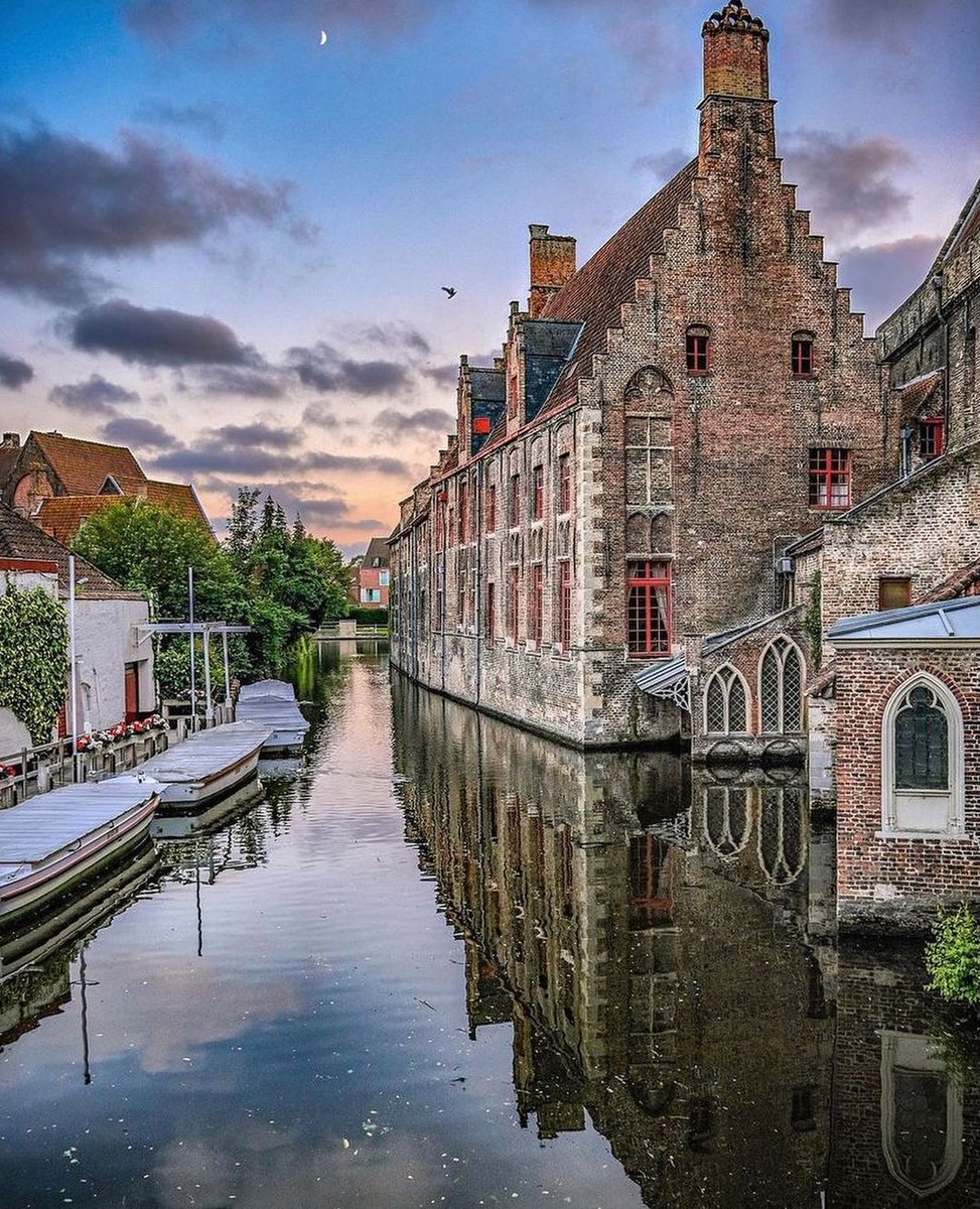 sertumore's tweet photo. Brujas, Bélgica https://t.co/Oxi9BDafvo