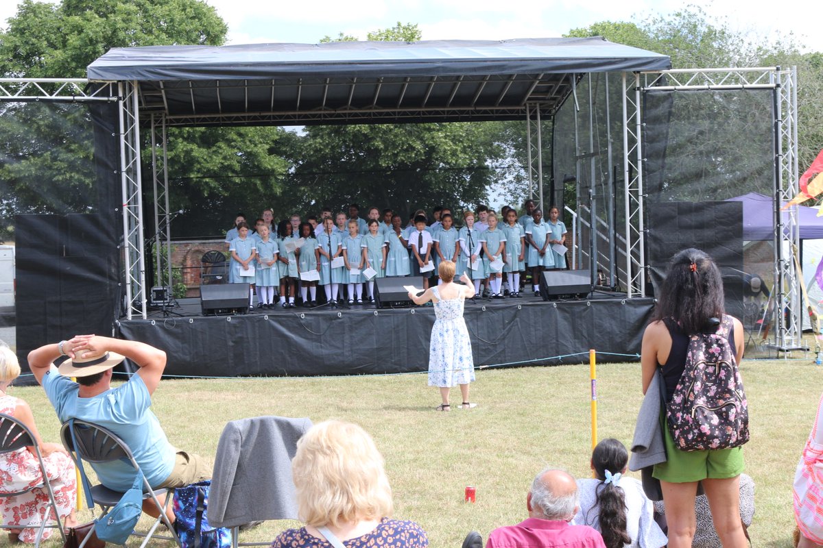 Many congratulations to our Choir on a super performance at Princethorpe College's Summer Fest yesterday. It was a lovely opportunity for the children to showcase their skills. 
#crescentschool #princethorpesummerfest