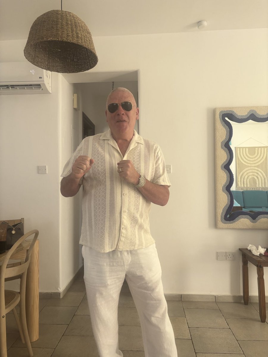 Getting the dance moves ready for my nieces wedding in Cyprus 😀😀