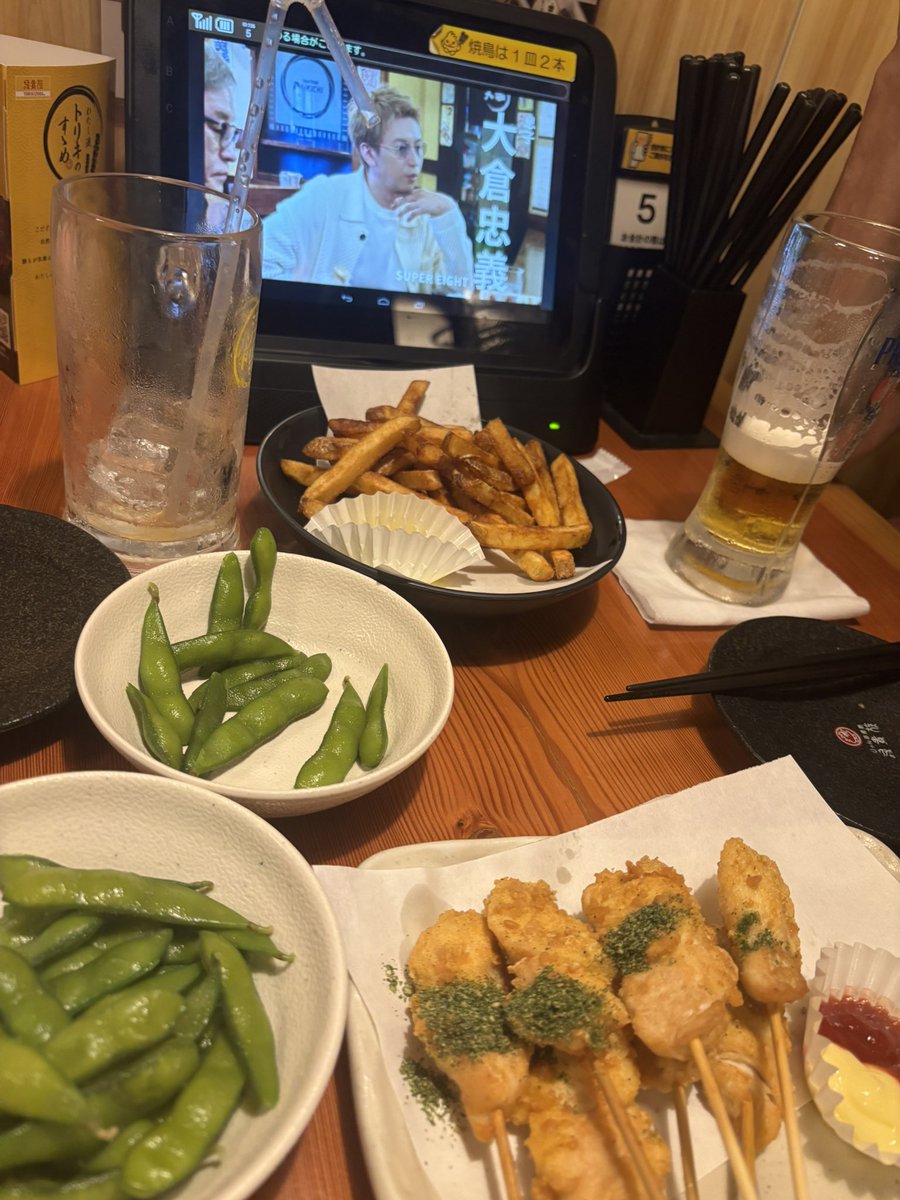 ___pxxq_'s tweet photo. 滑り込みでそあぴとおじいちゃんとトリキ💚💚💚🐓すーぱーうぬぼれタオルもほしいー💚💚
#すーぱーうぬぼれ中 #鳥貴族 https://t.co/H17VlGaHjl