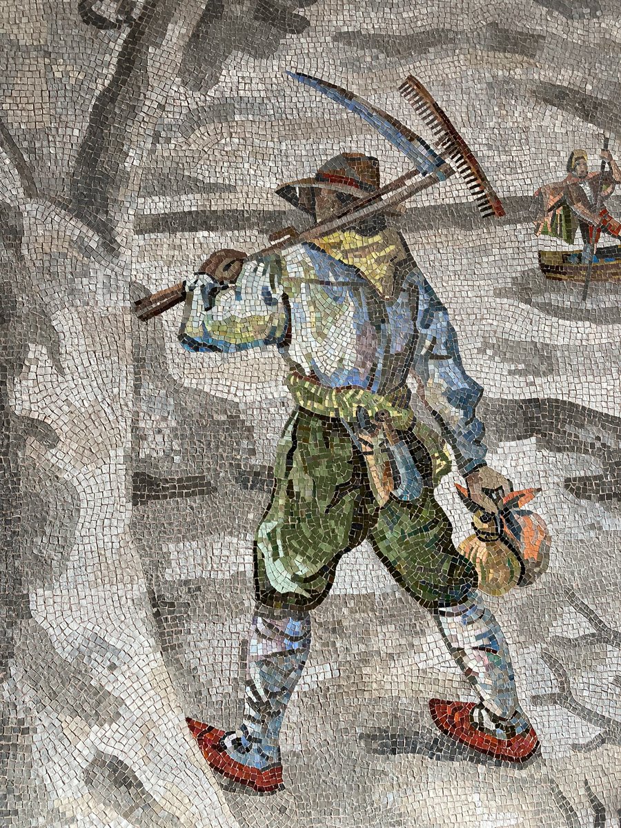 GrandTouristUK's tweet photo. The making of mosaics #Spilimbergo only mosaic school in Italy. Training + inspiring the next generation of mosaic artists #MosaicMonday #skills #arts #inspiration @Cat_Bauer I will take you here to this v. special place. For more on mosaics - start here: https://t.co/apYwdhu6wQ https://t.co/gOO65epakz