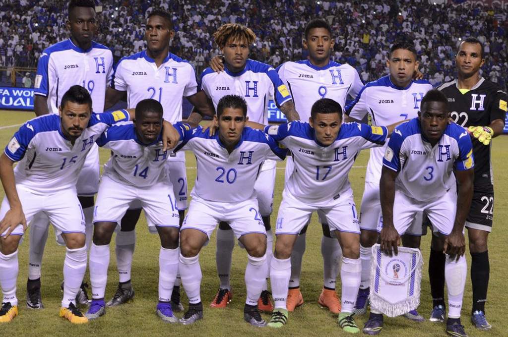 Maximiliano Cianni (@mc_colecc_camis) on Twitter photo Selección: Honduras 🇭🇳
Temporada: 2017
Indumentaria: Joma
<a href="/JomaSport/">Joma Sport</a> <a href="/FFH_Honduras/">Federación de Fútbol de Honduras (FFH)</a> <a href="/lnfphonduras/">Liga Hondubet</a> <a href="/diunsahn/">Diunsa</a> <a href="/TigoHn/">Tigo Honduras</a> <a href="/GoldCup/">Gold Cup</a> <a href="/Concacaf/">Concacaf</a> #tegucigalpa #sanpedrosula #honduras #bennett Selección: Honduras 🇭🇳
Temporada: 2017
Indumentaria: Joma
<a href="/JomaSport/">Joma Sport</a> <a href="/FFH_Honduras/">Federación de Fútbol de Honduras (FFH)</a> <a href="/lnfphonduras/">Liga Hondubet</a> <a href="/diunsahn/">Diunsa</a> <a href="/TigoHn/">Tigo Honduras</a> <a href="/GoldCup/">Gold Cup</a> <a href="/Concacaf/">Concacaf</a> #tegucigalpa #sanpedrosula #honduras #bennett