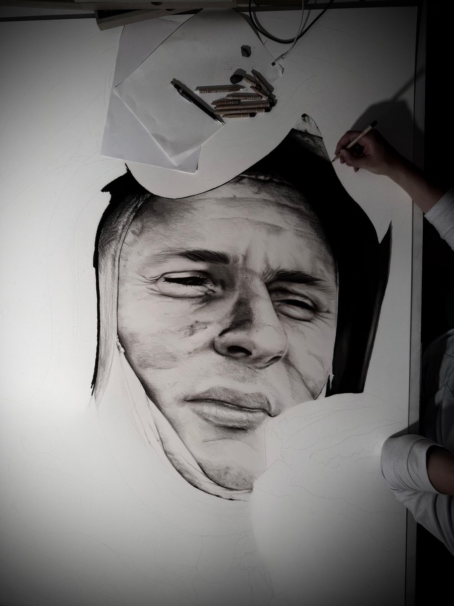 Ecapener's tweet image. This evening I'll be back to work on my portrait of Bruce McLaren. Going to be adding a bit of colour to this one too 😏
While you're waiting for the outcome of that you can check out my limited edition prints that are currently on sale!
emmacapenerart.com/collections/fi…