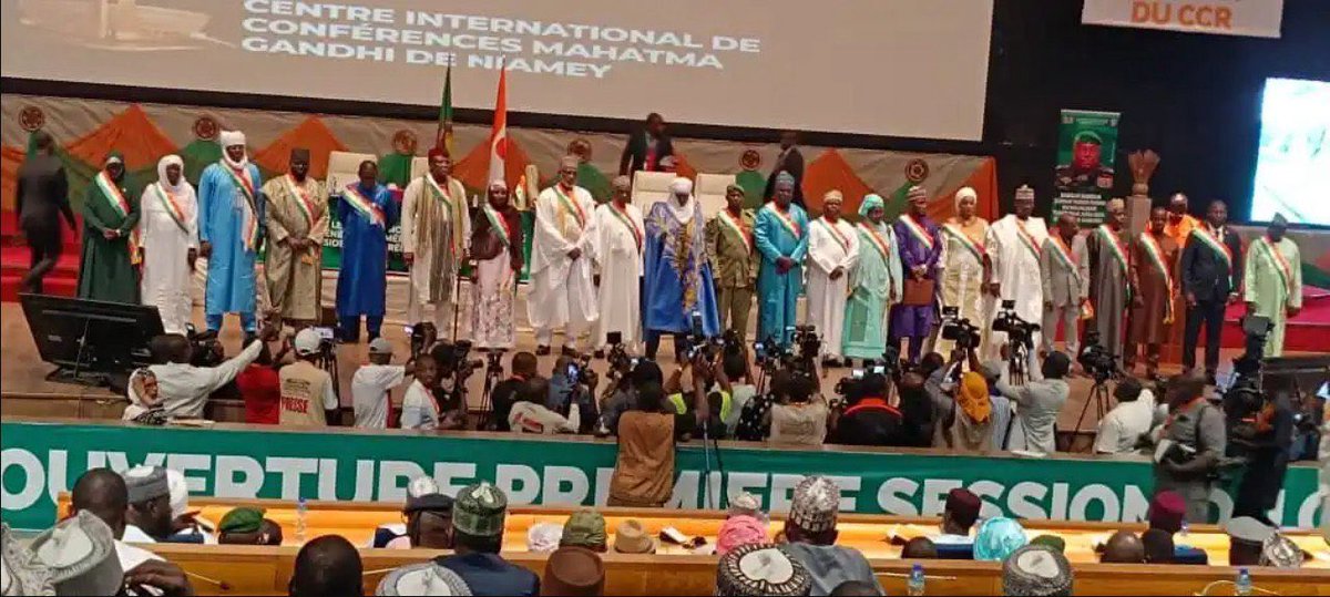 Le Centre International de Conférences Mahatma Gandhi de Niamey a abrité, le samedi 28 juin 2025, la cérémonie d’ouverture officielle de la première session du Conseil Consultatif de la Refondation (CCR) sur convocation du Président de la République, Chef de l’Etat, le Général