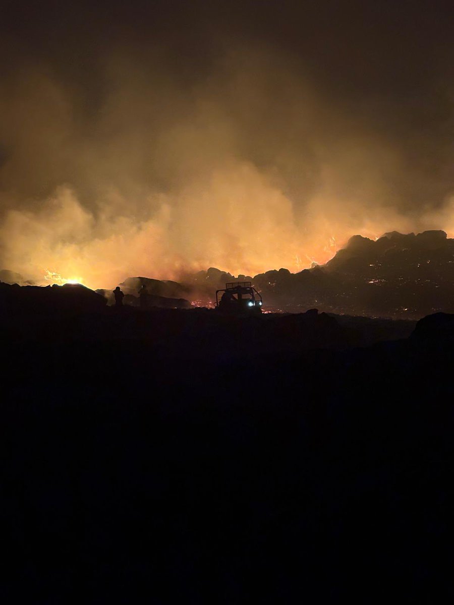 Inundated with reports of selfless actions by gamekeepers &amp; land managers from Highland estates in tackling the devastating #wildfires in #Moray. 

There is an ongoing response to get 2 blazes under control - including a call for volunteers. Details here: scottishlandandestates.co.uk/news/gamekeepe…